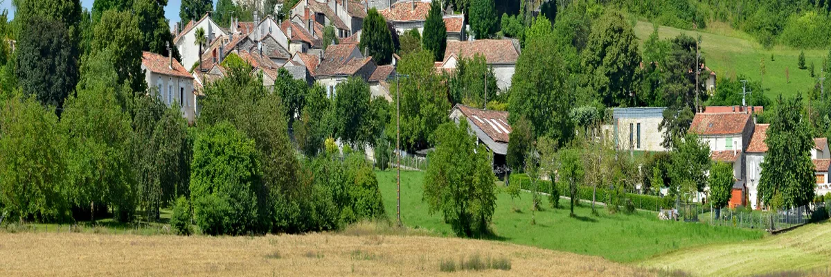 image-pose-borne-de-recharge-irve-charente.webp Image Pose borne de recharge IRVE Charente