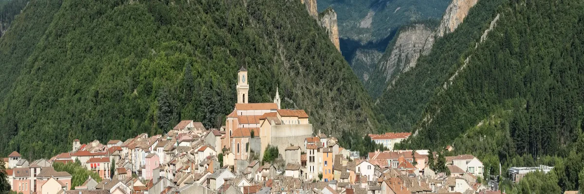 image-pose-borne-de-recharge-irve-digne-les-bains.webp Image Pose borne de recharge IRVE Digne-les-Bains
