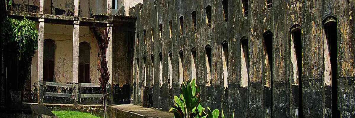 image-pose-borne-de-recharge-irve-guyane.webp Image Pose borne de recharge IRVE Guyane