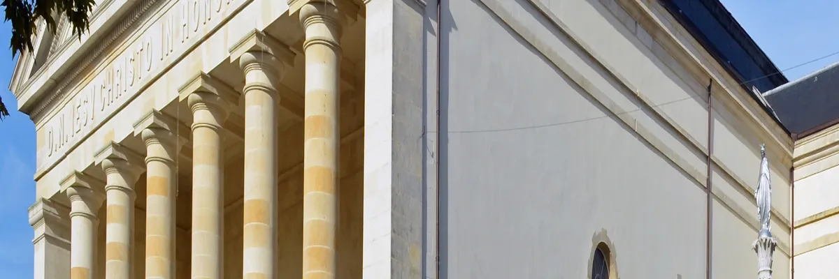 image-pose-borne-de-recharge-irve-la-roche-sur-yon.webp Image Pose borne de recharge IRVE La Roche-sur-Yon