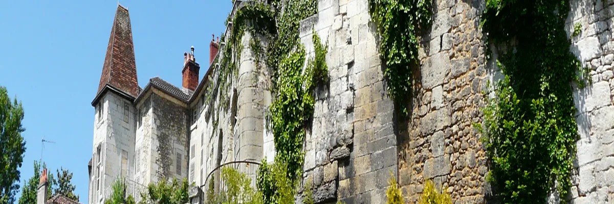 image-pose-borne-de-recharge-irve-perigueux.webp Image Pose borne de recharge IRVE Périgueux