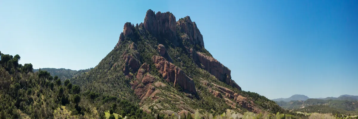 Image Pose borne de recharge IRVE Roquebrune-sur-Argens