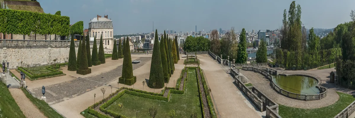 image-pose-borne-de-recharge-irve-saint-cloud.webp Image Pose borne de recharge IRVE Saint-Cloud