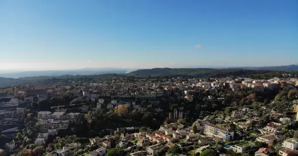 Borne de Recharge Rapide Pose borne de recharge IRVE Vence